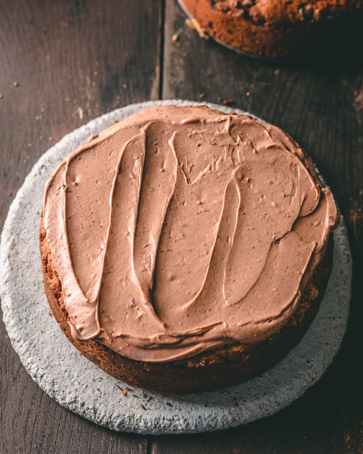 Chocolate-buttercream-on-top-of-cake