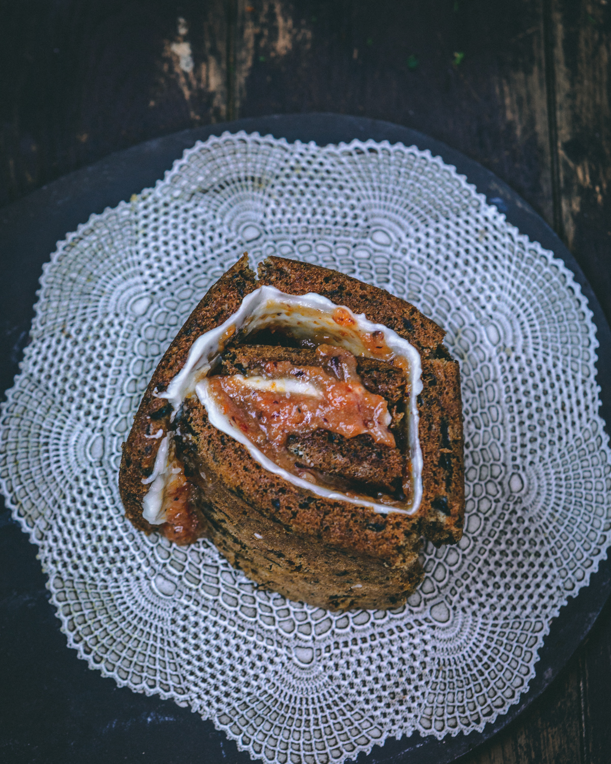 rolling-up-carrot-cake