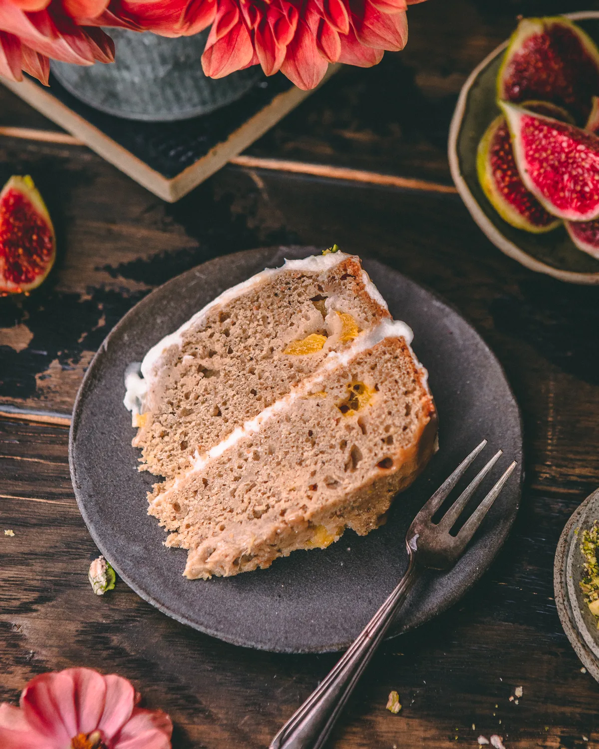 slice-of-fig-peach-cake