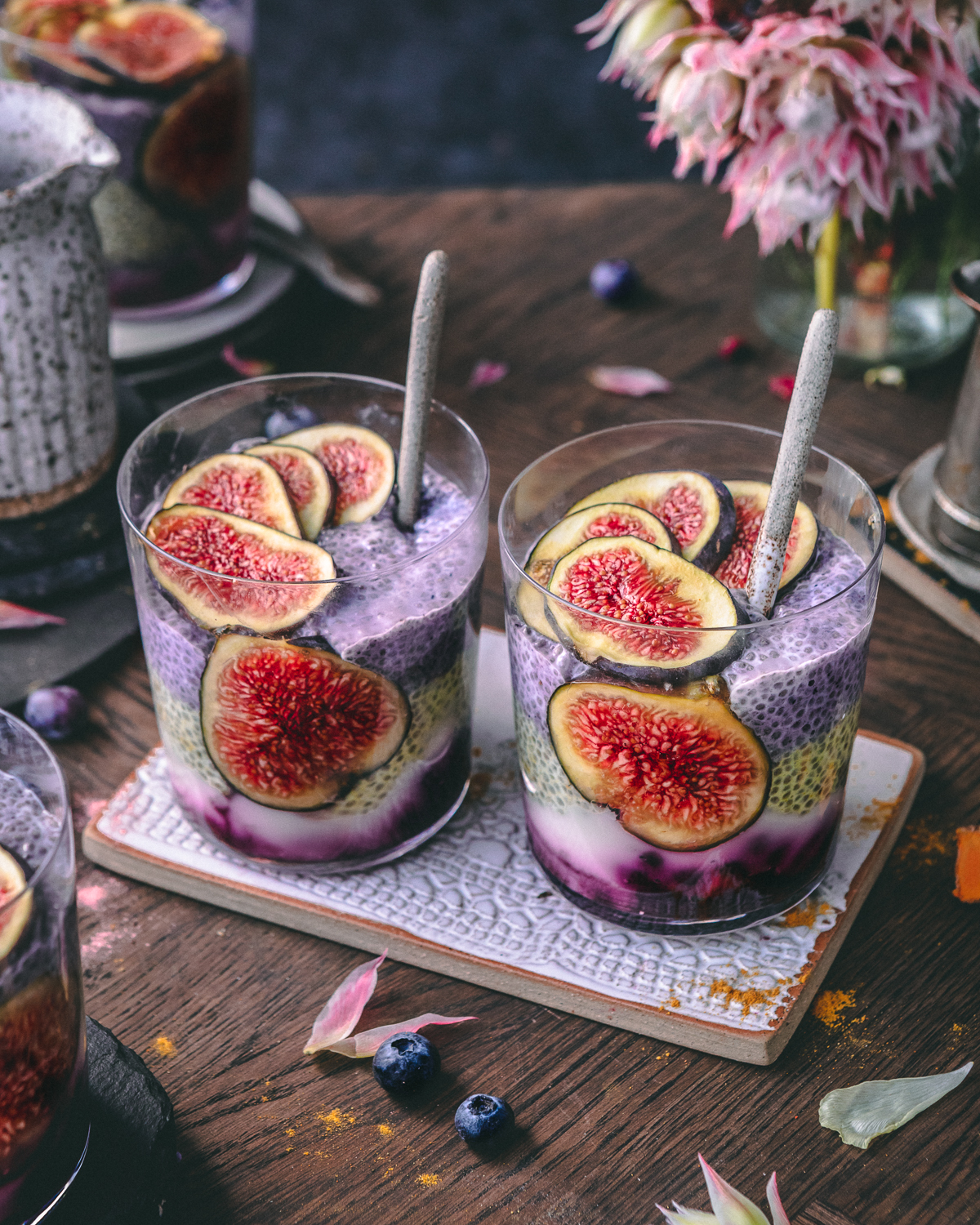 chia pudding with figs 