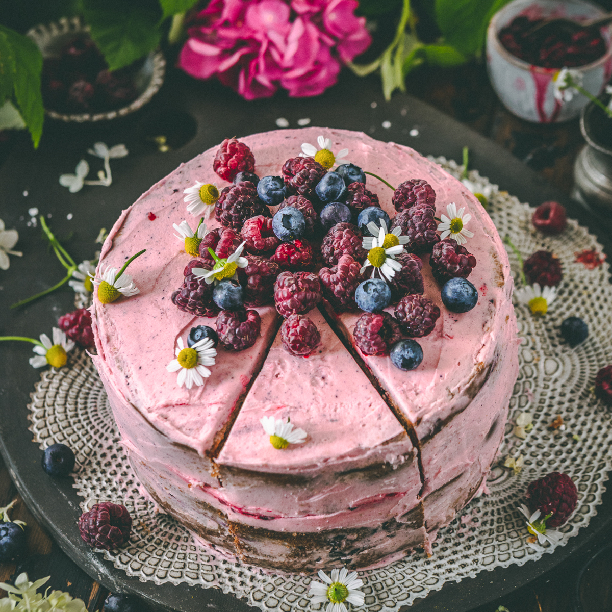 Chamomile infused raspberry cake